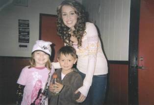 Backstage with Miley, Caleb and Michaela